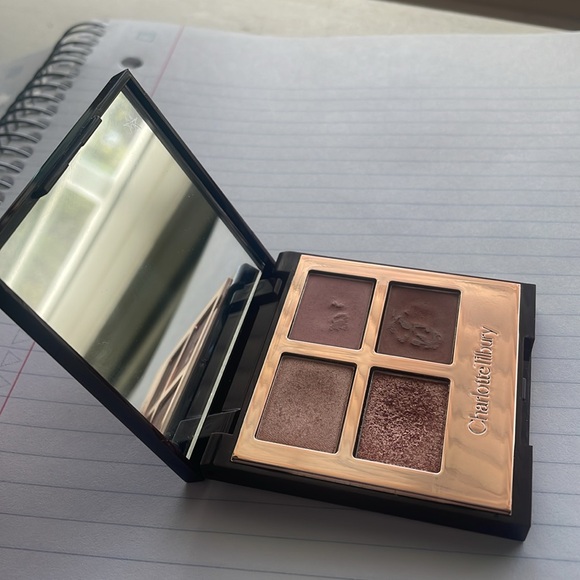 Pillow talk, CharlotteTilbury luxury eyeshadow, palette - Picture 3 of 10